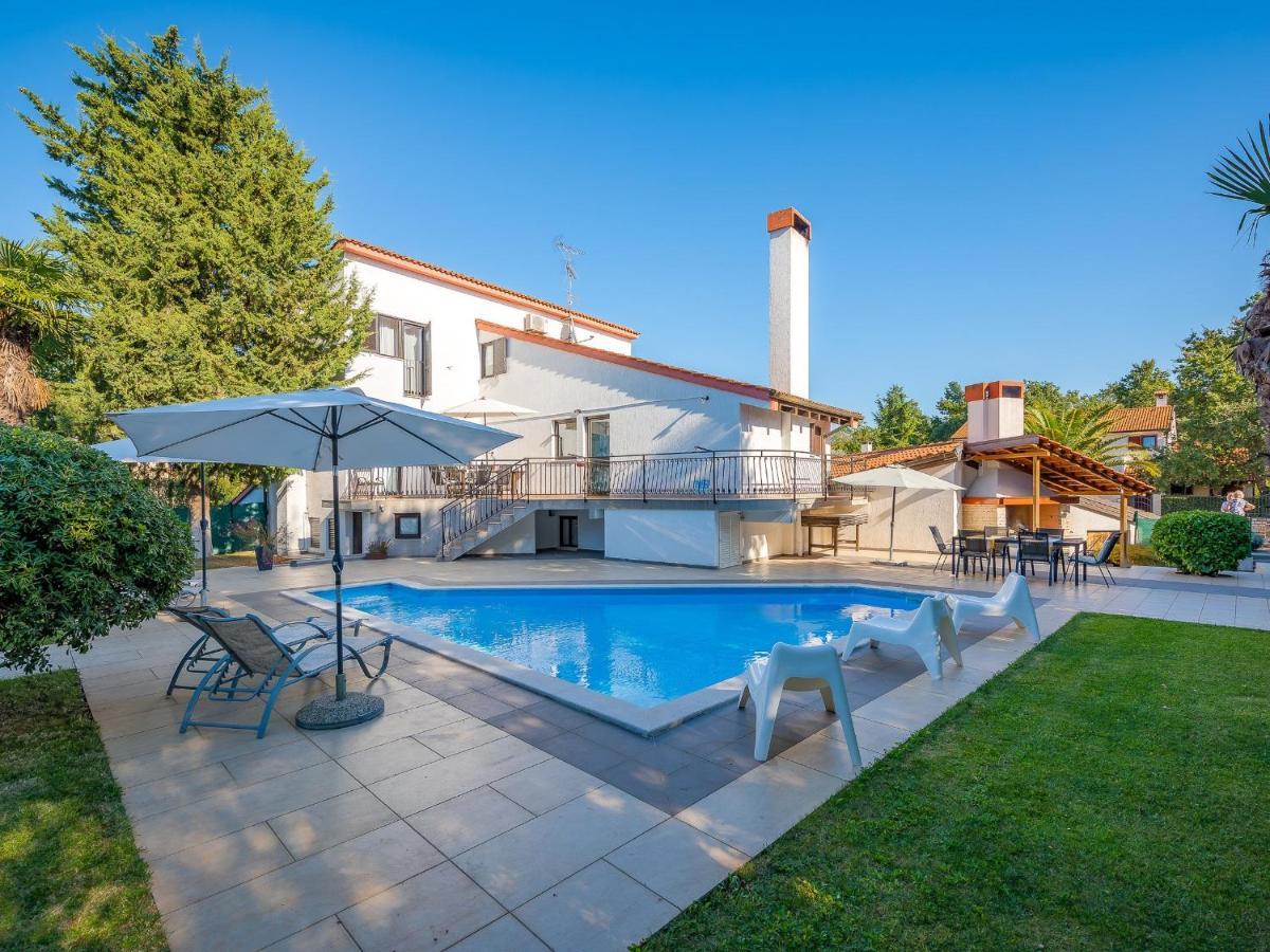 Villa Martimar With Pool And Hot Tub In Istria Rosini 外观 照片