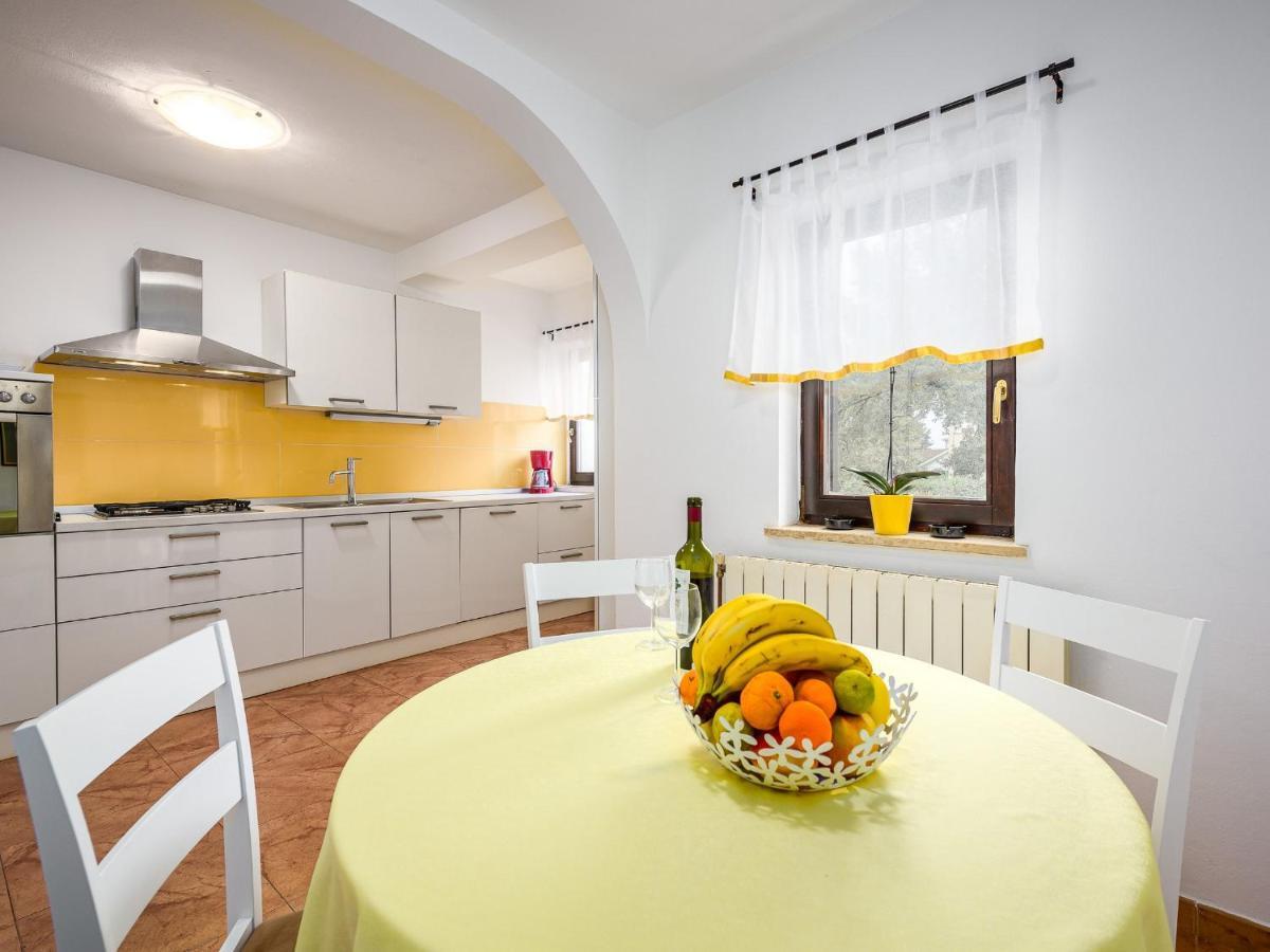 Villa Martimar With Pool And Hot Tub In Istria Rosini 外观 照片