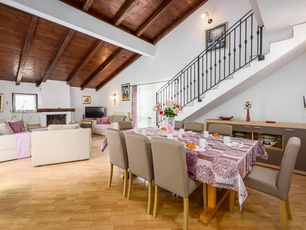 Villa Martimar With Pool And Hot Tub In Istria Rosini 外观 照片