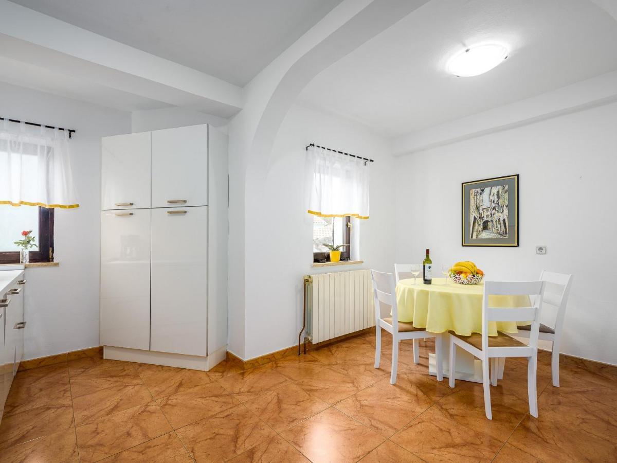 Villa Martimar With Pool And Hot Tub In Istria Rosini 外观 照片